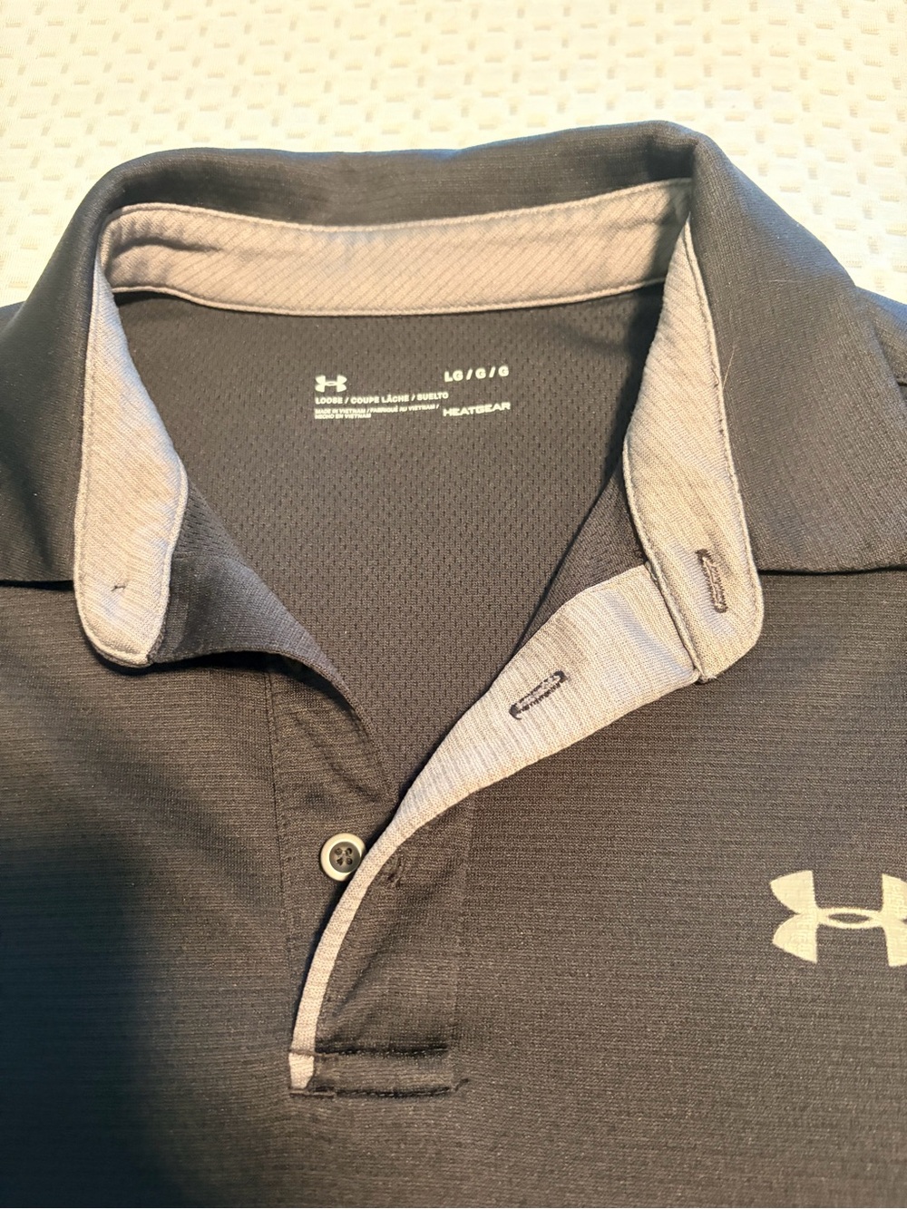Under Armour Men’s Black Polo with Light Gray Accents